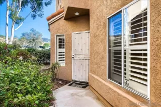 Photo #2: 260016502 Listing