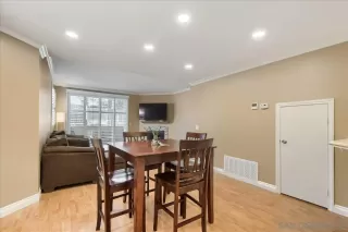 Photo #3: 260016502 Listing