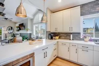Photo #3: 260016512 Listing
