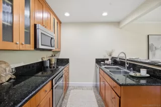 Photo #4: 260016522 Listing