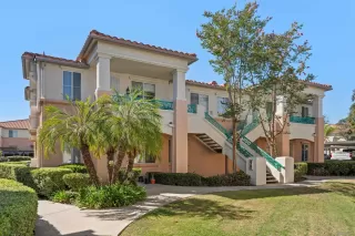 Photo #2: 260016557 Listing