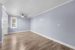 Photo #4: 260016567 Listing