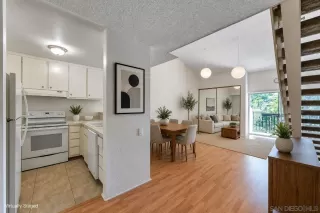 Photo #5: 260016615 Listing