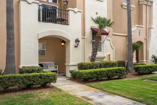 Photo #3: 260016624 Listing 