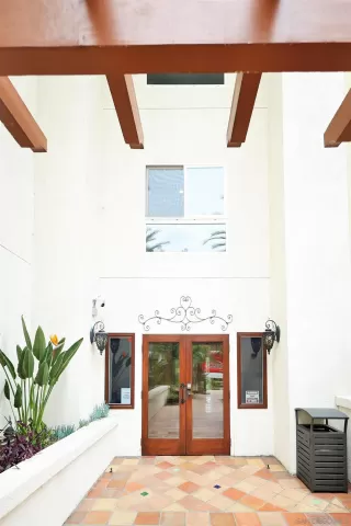 Photo #1: 260016648 Listing