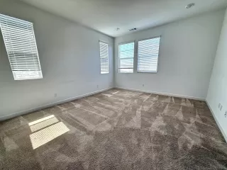Photo #5: 260016667 Listing