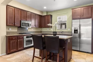 Photo #6: 260016670 Listing