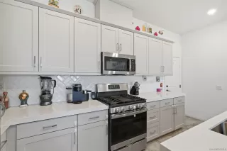 Photo #6: 260016673 Listing