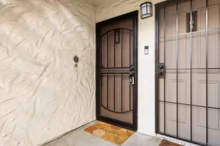 Photo #5: 260016688 Listing