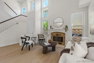 Photo #2: 260016704 Listing