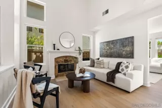 Photo #4: 260016704 Listing