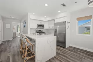 Photo #5: 260016715 Listing