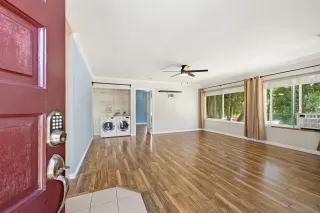 Photo #1: 260016736 Listing 