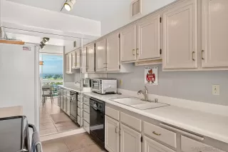 Photo #6: 260016783 Listing