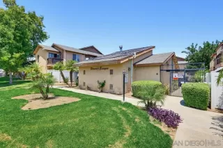 Photo #1: 260016790 Listing
