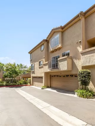 Photo #3: 260016811 Listing