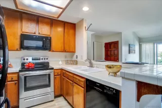 Photo #5: 260016820 Listing