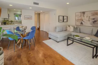 Photo #5: 260016827 Listing