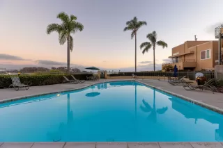 Photo #2: 260016833 Listing