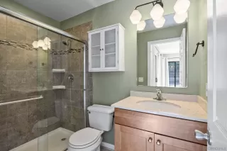 Photo #4: 260016874 Listing