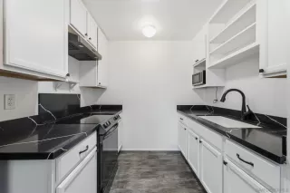 Photo #5: 260016880 Listing