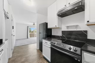 Photo #6: 260016880 Listing