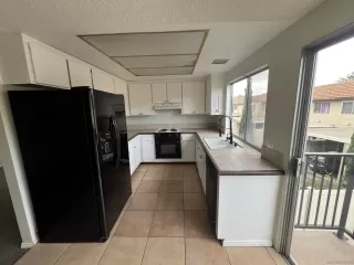 Photo #2: 260016912 Listing