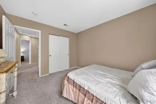 Photo #1: 260016956 Listing