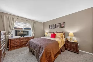 Photo #5: 260016956 Listing