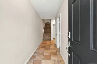 Photo #2: 260016976 Listing