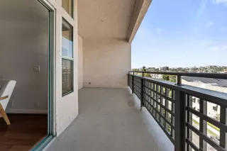 Photo #4: 260016993 Listing