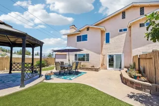Photo #6: 260017007 Listing