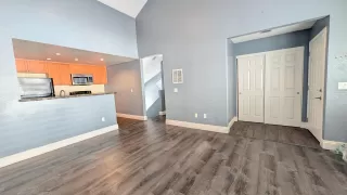Photo #3: 260017030 Listing