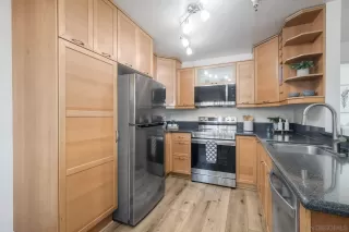 Photo #5: 260017037 Listing