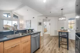 Photo #6: 260017037 Listing