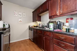 Photo #3: 260017055 Listing