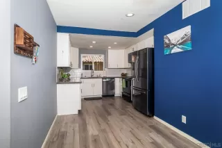 Photo #6: 260017058 Listing