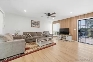 Photo #6: 260017070 Listing