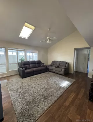 Photo #6: 260017130 Listing