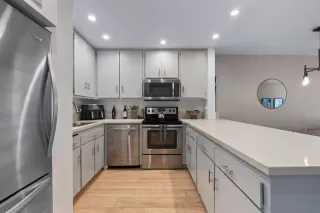 Photo #6: 260017133 Listing