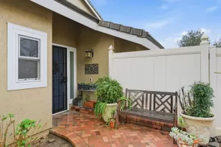 Photo #2: 260017149 Listing