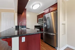 Photo #5: 260017186 Listing