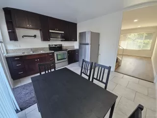 Photo #2: 260017232 Listing