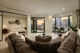 Photo #1: 260017244 Listing