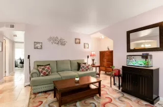 Photo #4: 260017246 Listing