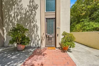 Photo #3: 260017248 Listing