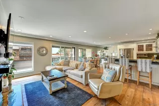 Photo #5: 260017249 Listing