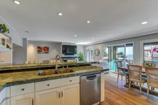 Photo #6: 260017249 Listing
