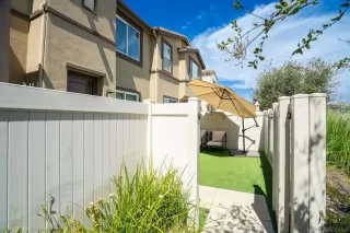 Photo #1: 260017297 Listing
