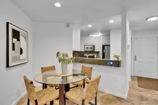 Photo #3: 260017307 Listing